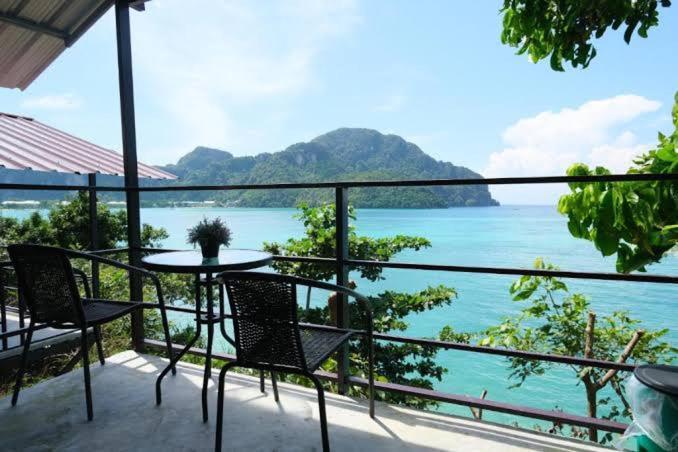 Phi Phi Seaside Bungalow Extérieur photo