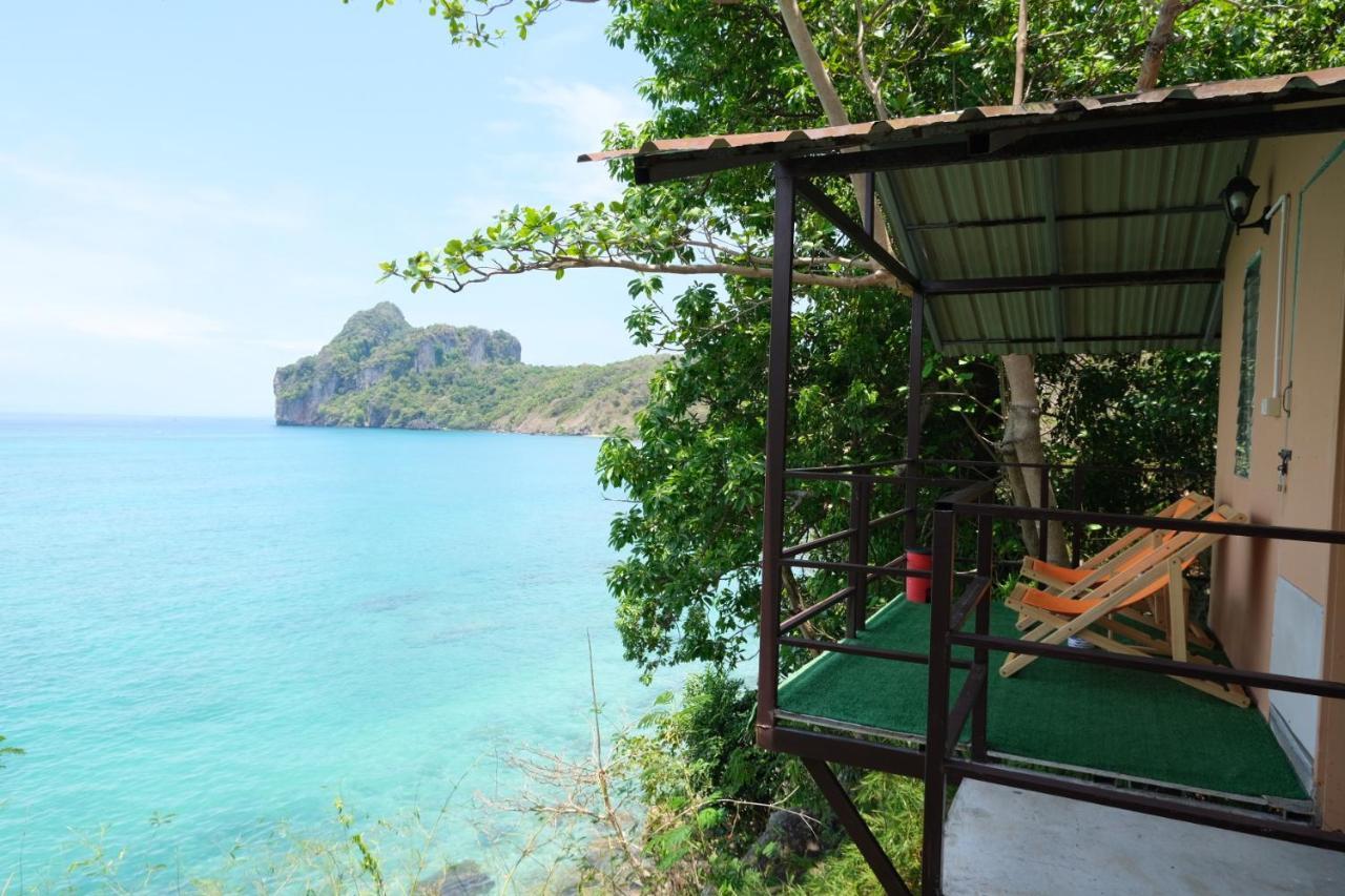 Phi Phi Seaside Bungalow Extérieur photo