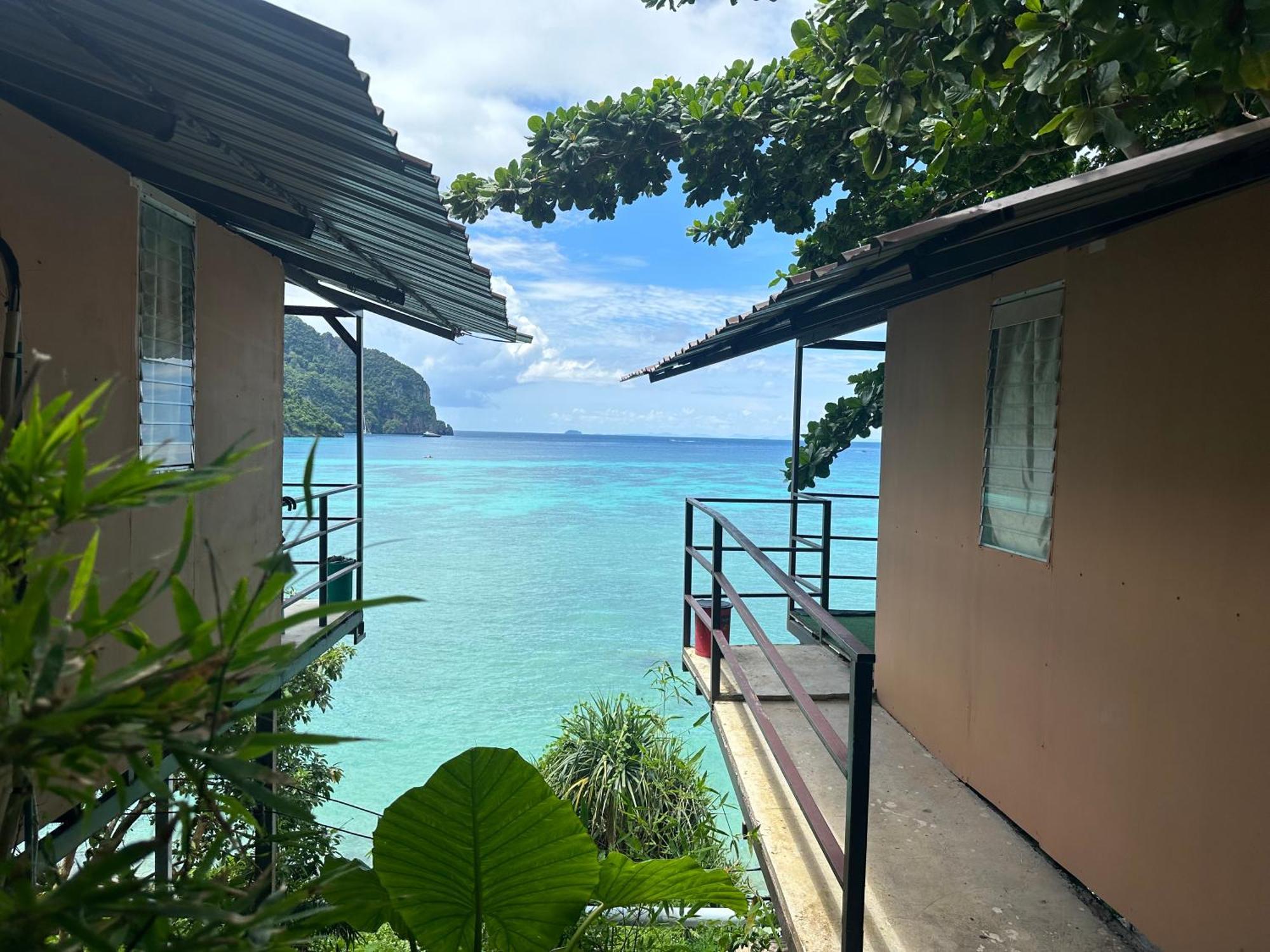 Phi Phi Seaside Bungalow Extérieur photo